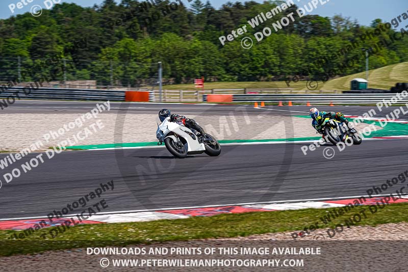 donington no limits trackday;donington park photographs;donington trackday photographs;no limits trackdays;peter wileman photography;trackday digital images;trackday photos